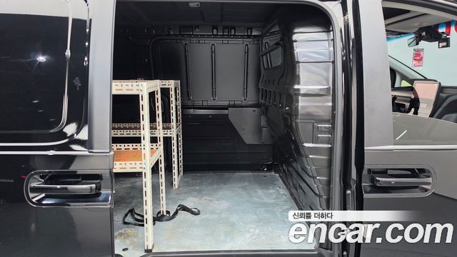 Hyundai Staria 2024 — photo 17