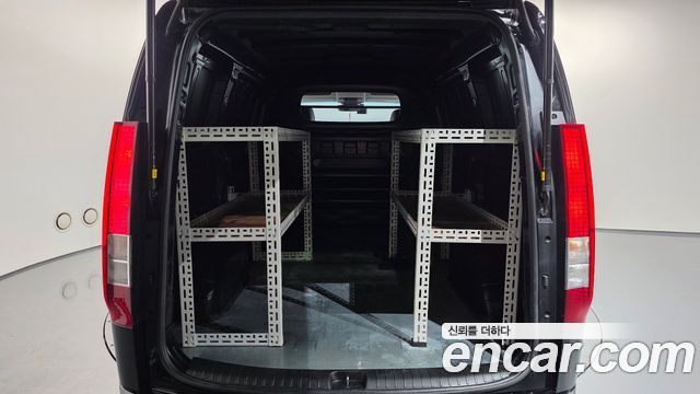 Hyundai Staria 2024 — photo 22