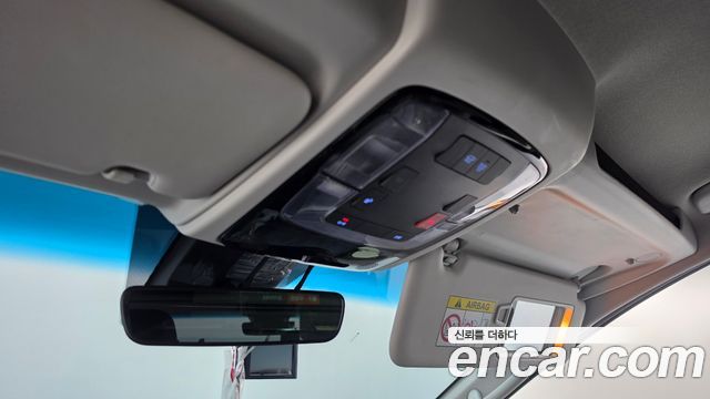 Hyundai Staria 2024 — photo 24