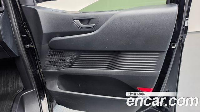 Hyundai Staria 2024 — photo 15