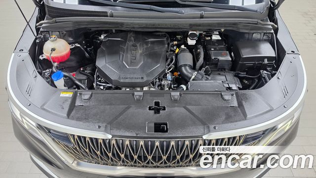 Kia Canival 2023 — photo 6