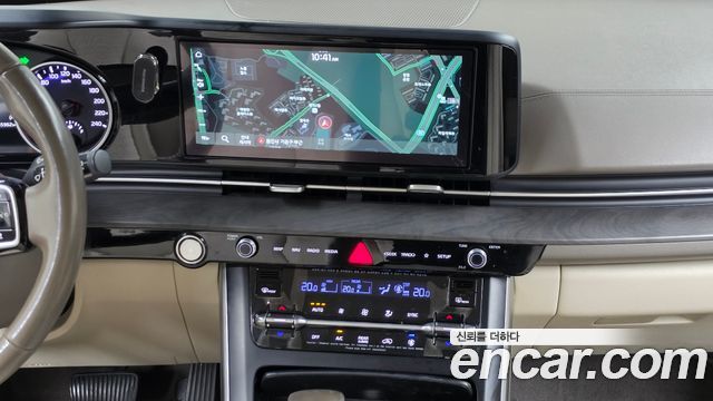 Kia Canival 2023 — photo 21