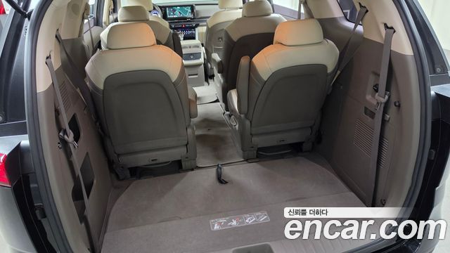 Kia Canival 2023 — photo 31