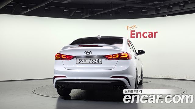 Hyundai AVANTE 2018 — photo 4
