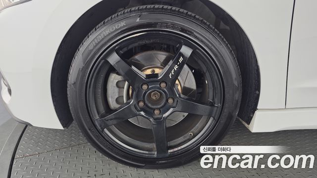 Hyundai AVANTE 2018 — photo 5