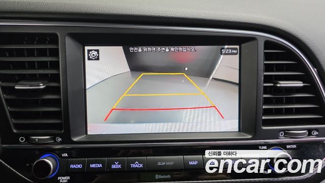 Hyundai AVANTE 2018 — photo 15