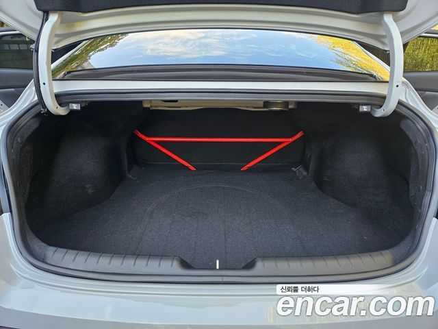 Hyundai AVANTE 2026 — photo 16