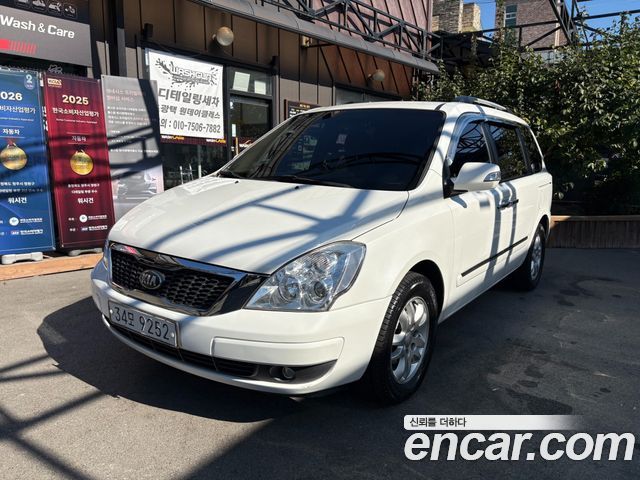 Kia Canival 2013 — photo 1