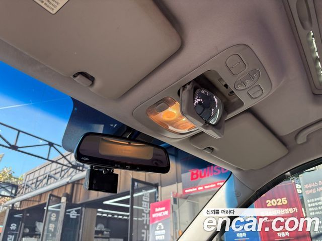 Kia Canival 2013 — photo 13