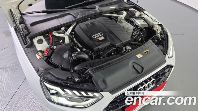 Audi A4 2021 — photo 6