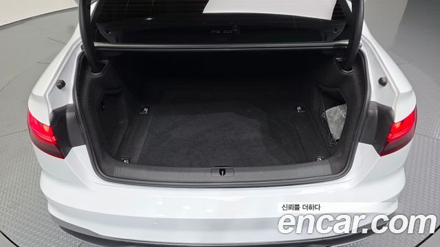 Audi A4 2021 — photo 22