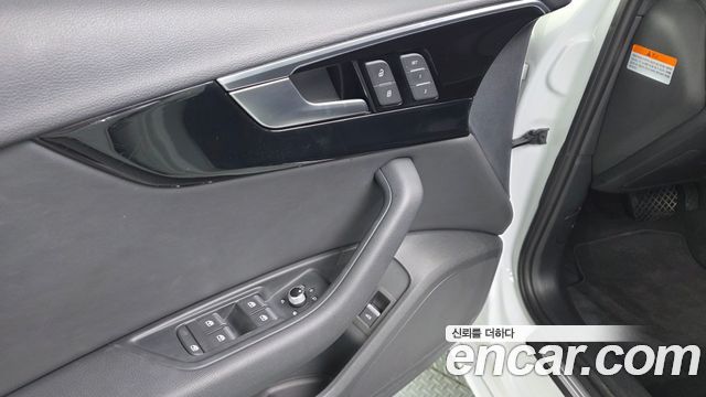 Audi A4 2021 — photo 23
