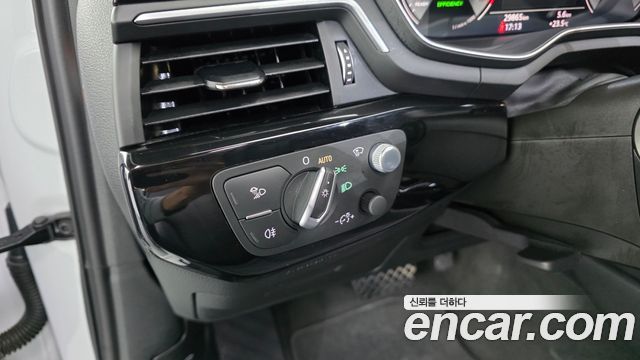 Audi A4 2021 — photo 25