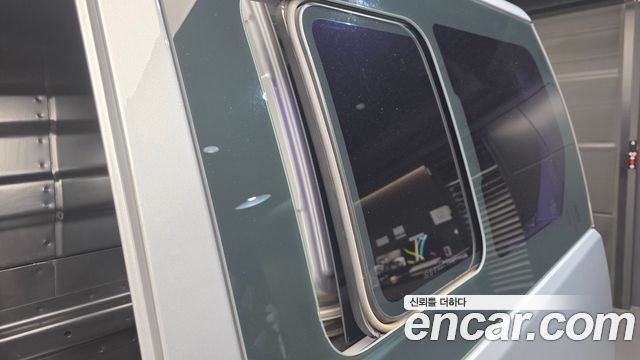 Hyundai Starex 2019 — photo 17