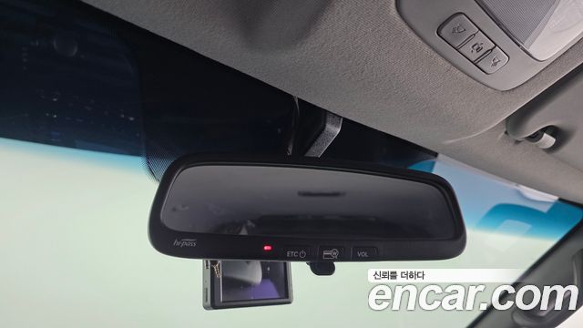 Hyundai Starex 2019 — photo 18