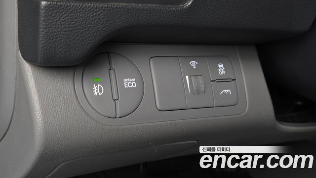 Hyundai Starex 2019 — photo 19