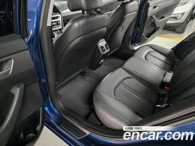 Hyundai Sonata 2015 — photo 16