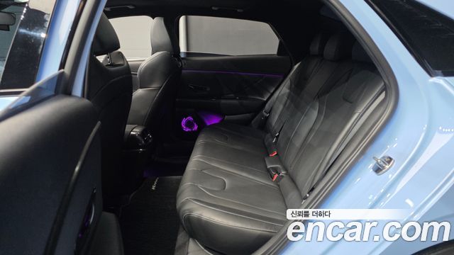 Hyundai AVANTE 2023 — photo 18