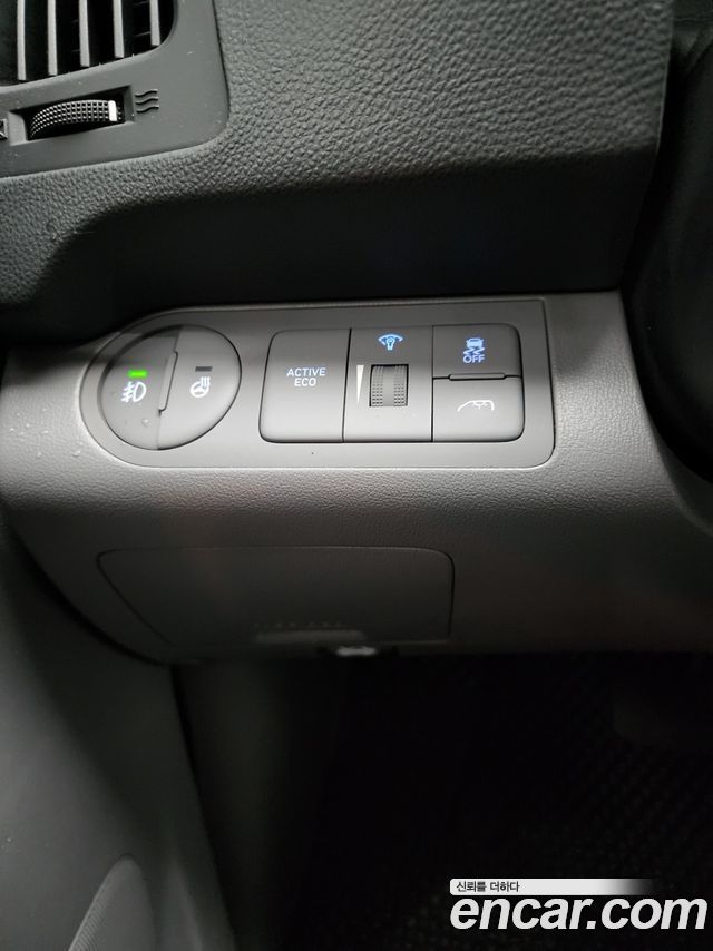 Hyundai Starex 2020 — photo 14