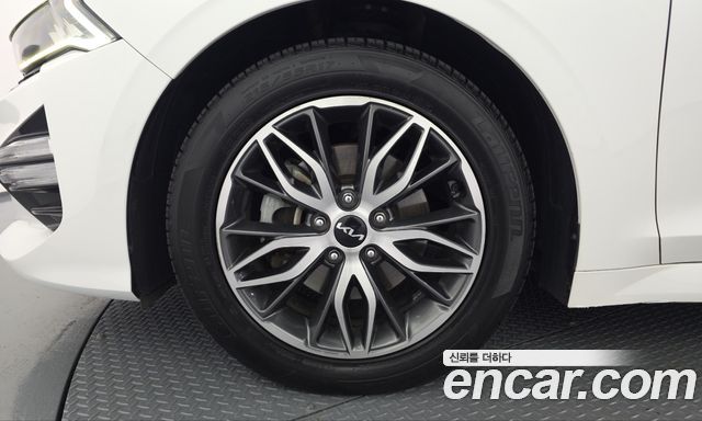 Kia K5 2023 — photo 5