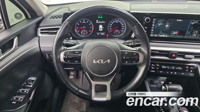 Kia K5 2023 — photo 20