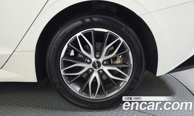 Kia K5 2023 — photo 7