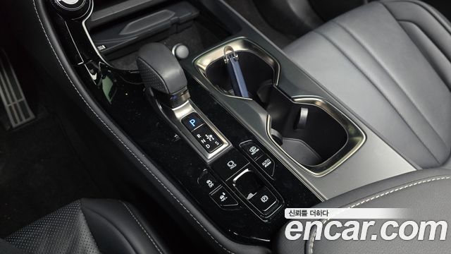 Lexus NX 2024 — photo 9