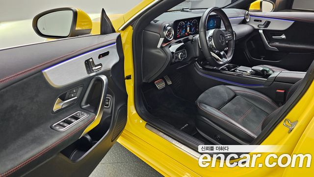 Mercedes-Benz CLA-Class 2021 — photo 13