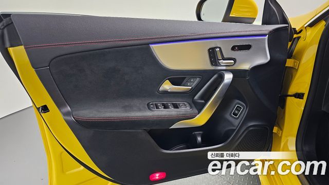 Mercedes-Benz CLA-Class 2021 — photo 14