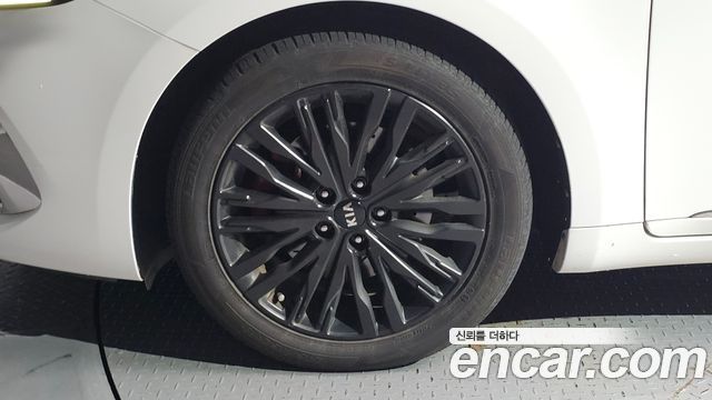 Kia K7 2020 — photo 5