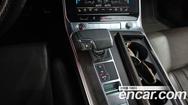 Audi A7 2020 — photo 9