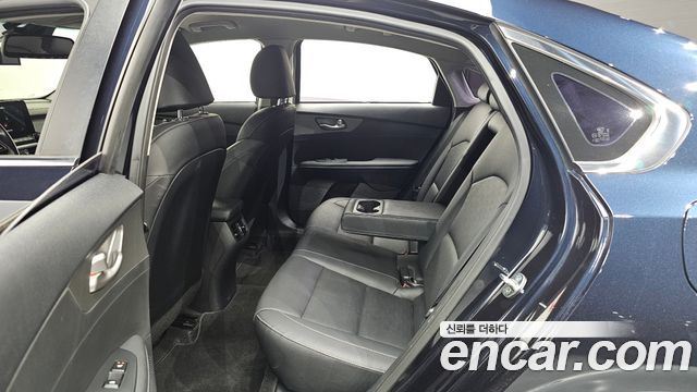 Kia K3 2019 — photo 11