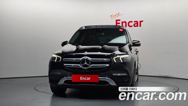 Mercedes-Benz GLE-Class 2020 — photo 3