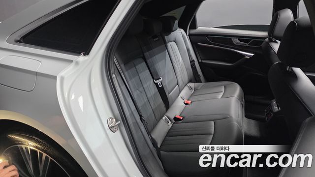 Audi A6 2023 — photo 17