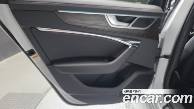 Audi A6 2023 — photo 15