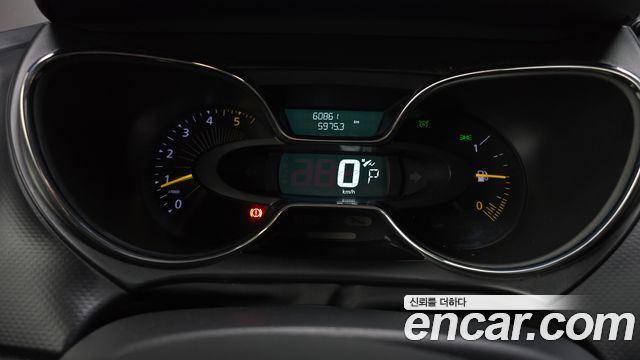 Renault Korea QM3 2015 — photo 11