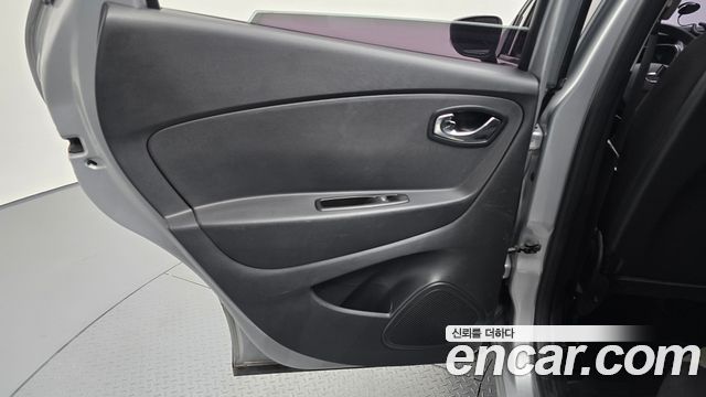 Renault Korea QM3 2015 — photo 15