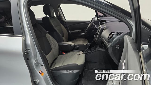 Renault Korea QM3 2015 — photo 16