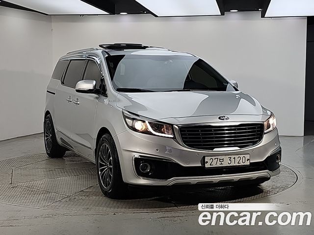 Kia Canival 2015 — photo 2