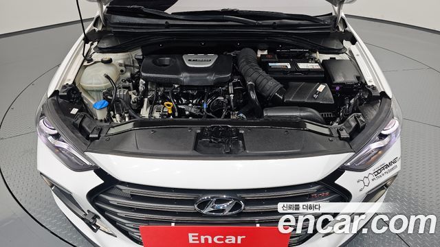Hyundai AVANTE 2017 — photo 6