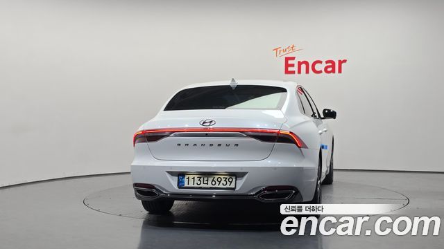Hyundai Grandeur 2022 — photo 4