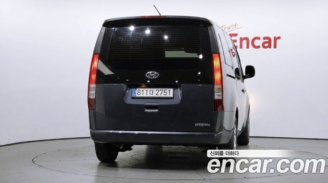 Hyundai Staria 2022 — photo 4