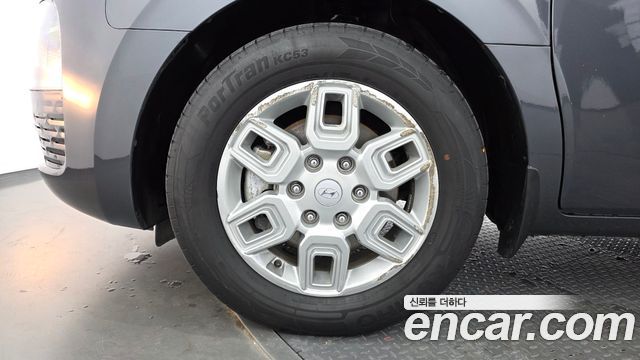 Hyundai Staria 2022 — photo 5