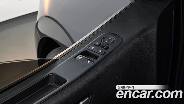 Hyundai Staria 2022 — photo 16