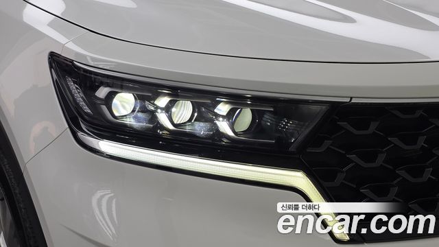 Kia Sorento 2023 — photo 8