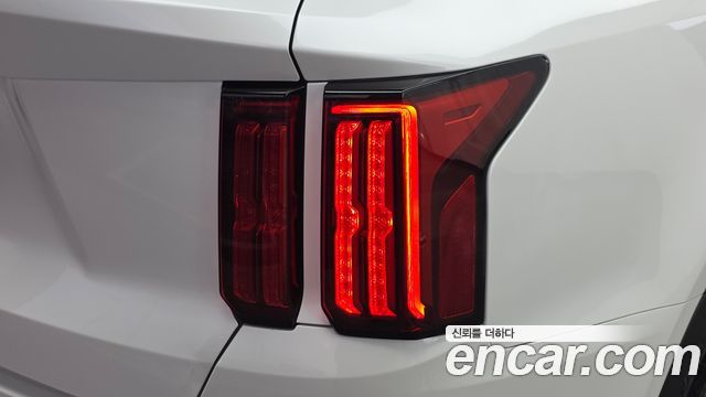 Kia Sorento 2023 — photo 9