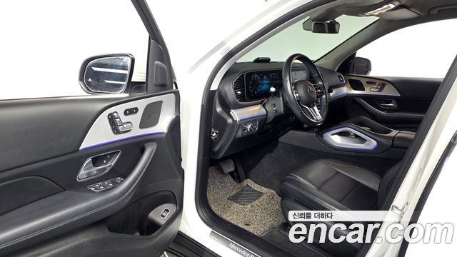 Mercedes-Benz GLE-Class 2019 — photo 13
