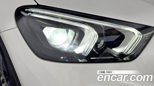 Mercedes-Benz GLE-Class 2019 — photo 8