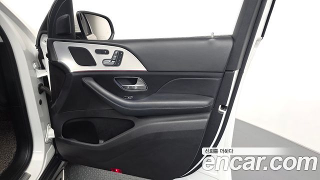 Mercedes-Benz GLE-Class 2019 — photo 14