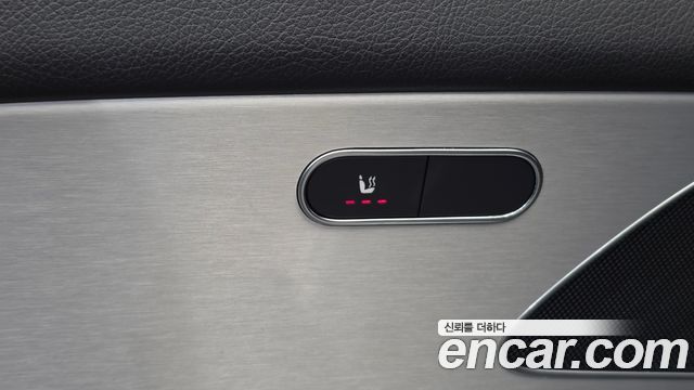 Mercedes-Benz GLE-Class 2019 — photo 31